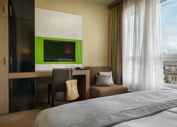 - The Niu, Fusion St. Georg By Ihg Hotel 3*